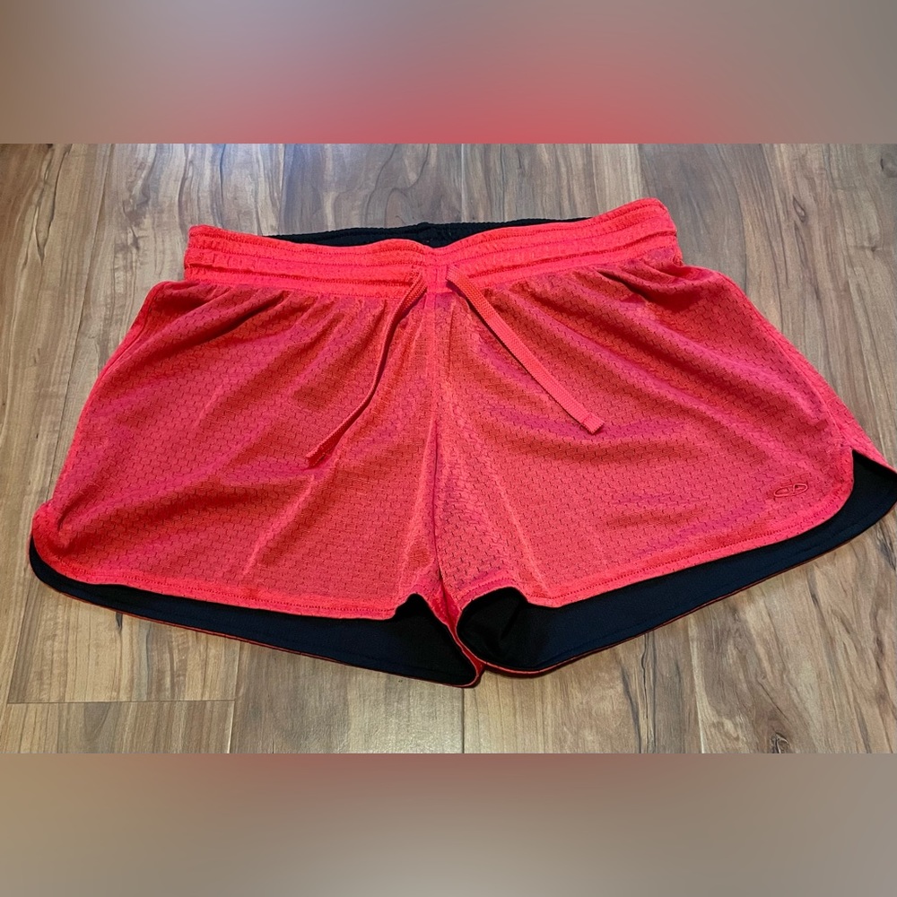 Champion woman’s shorts. Small. Red/black